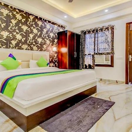 Hotel Golden Door Mathura Zewnętrze zdjęcie